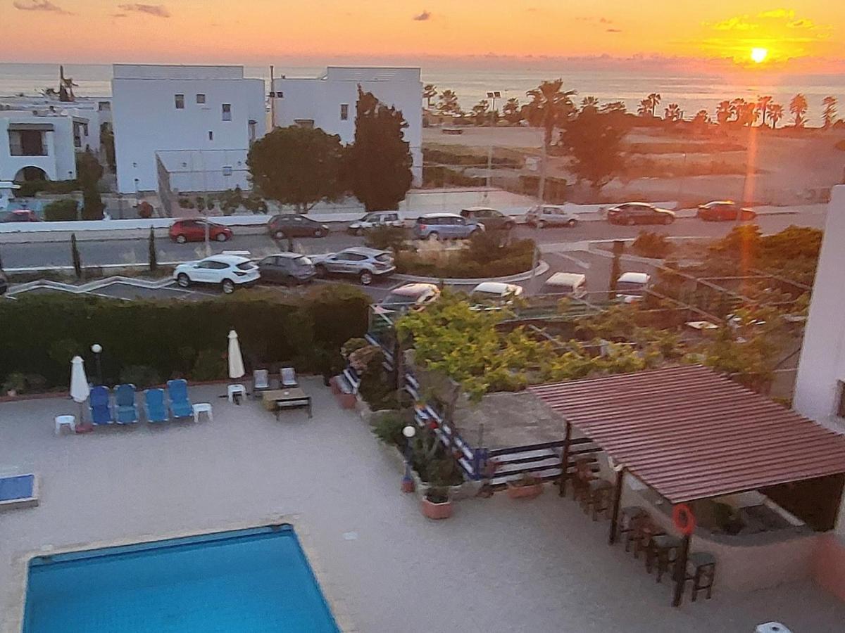 Georgia Apartments Paphos Buitenkant foto