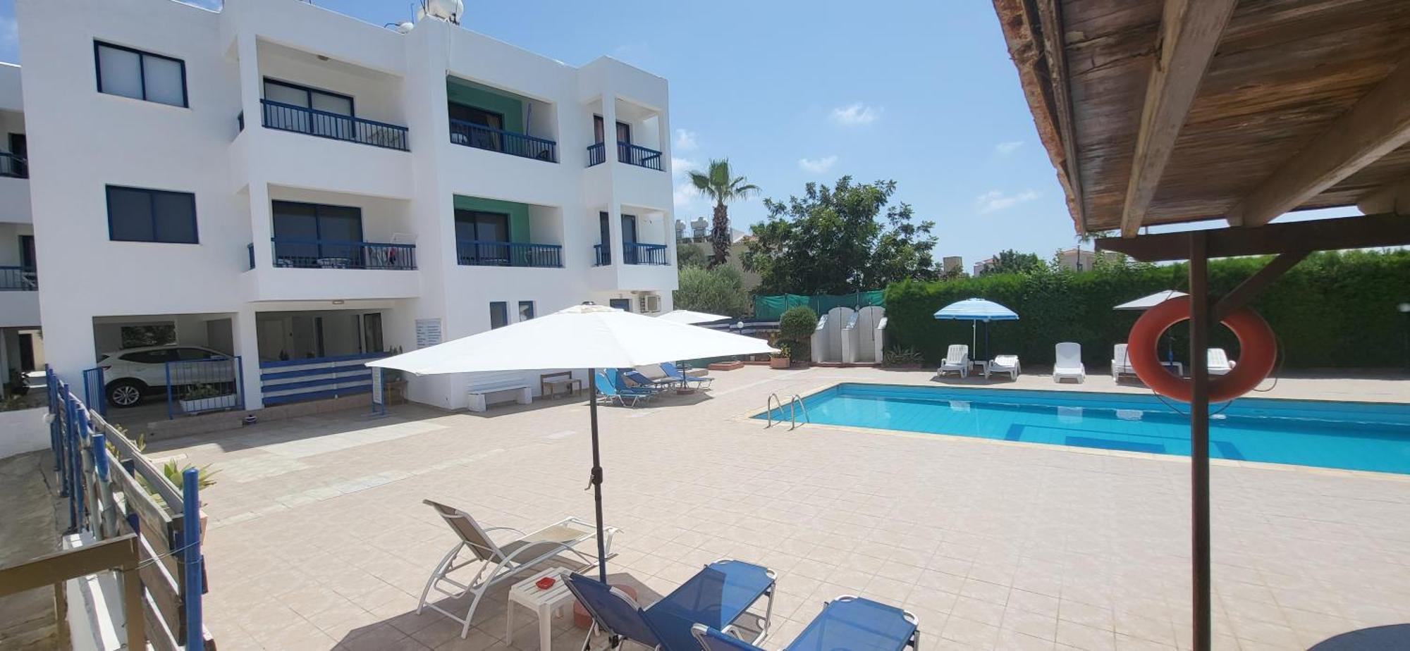 Georgia Apartments Paphos Buitenkant foto