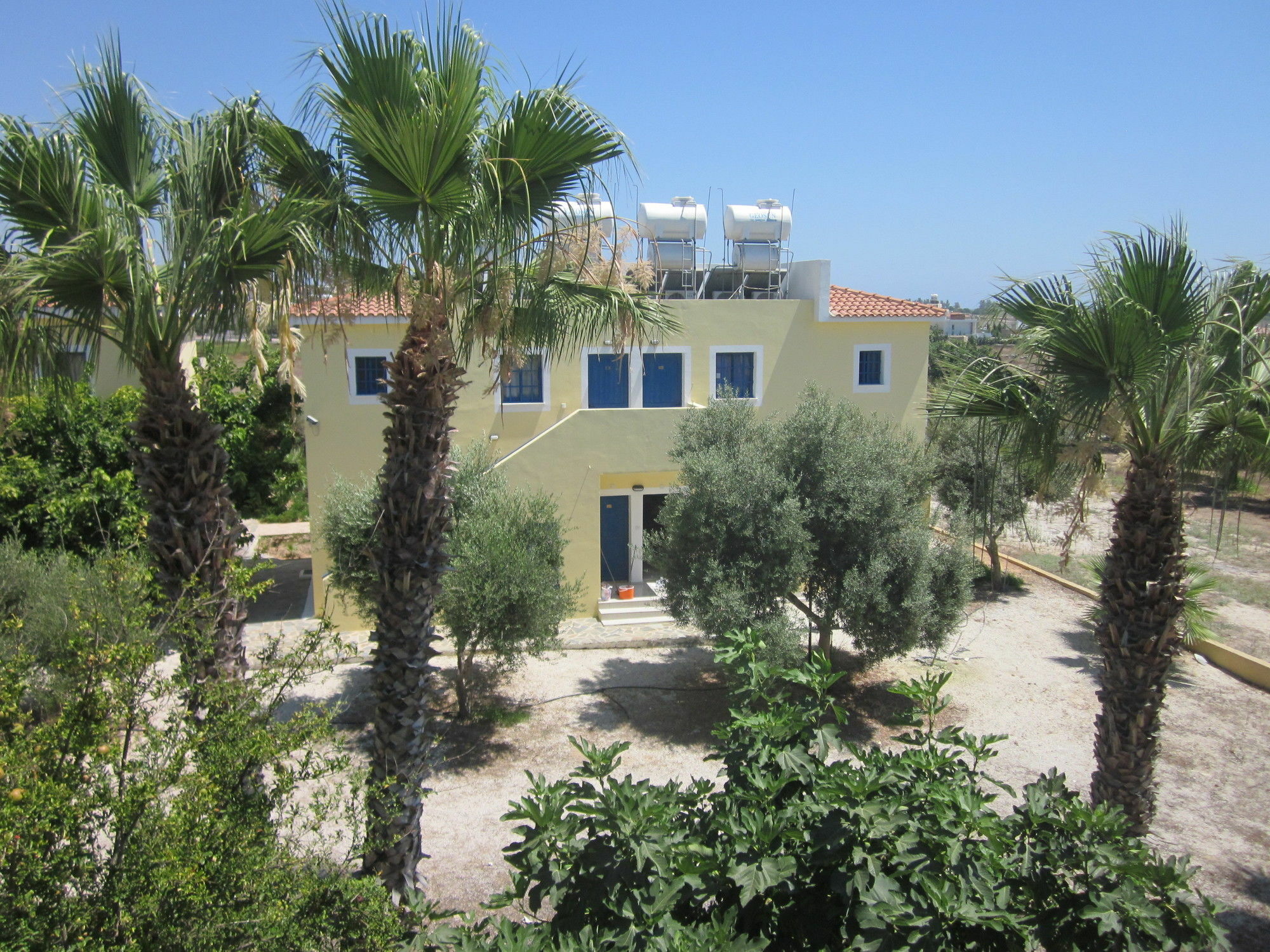 Georgia Apartments Paphos Buitenkant foto